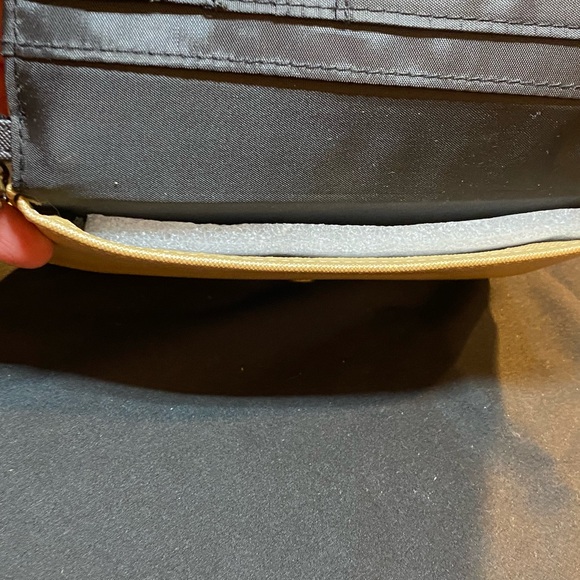 Floral Owl Print Wristlet - Picture 3 of 4